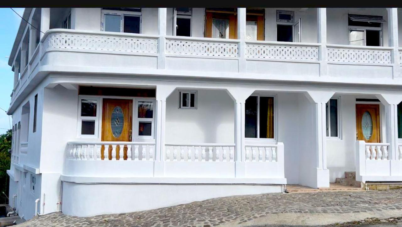 The Golden Inn Marigot Ngoại thất bức ảnh
